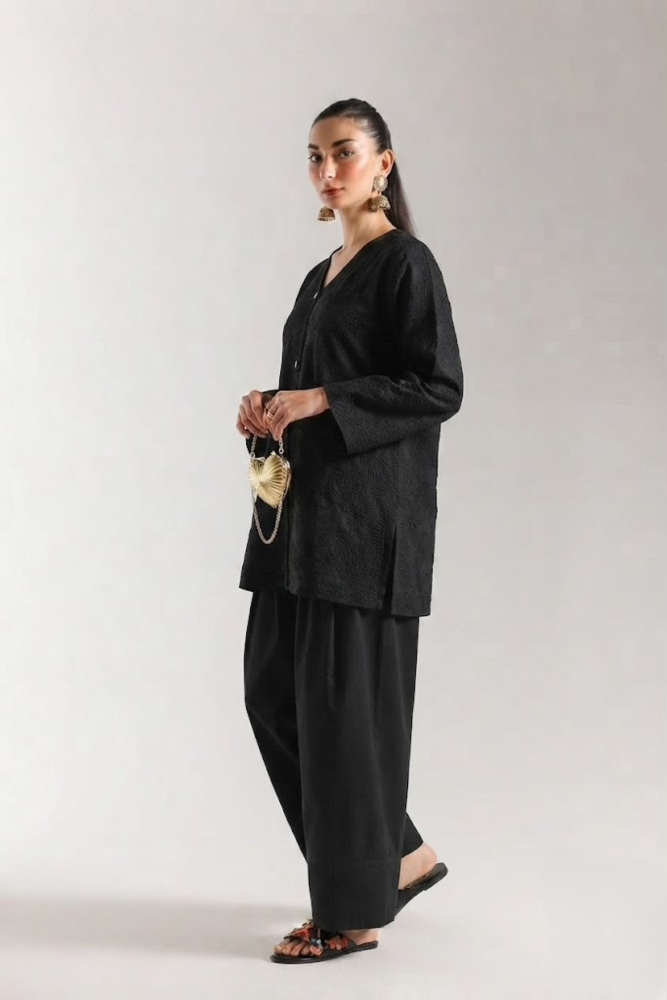 Luxury embroidered lawn ‘26