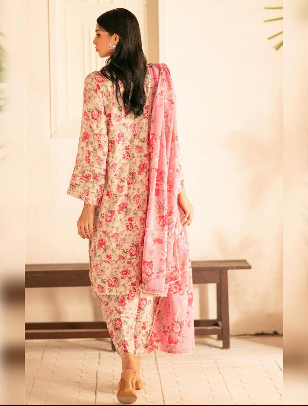 Sapphire ( unstitched 3pc )
